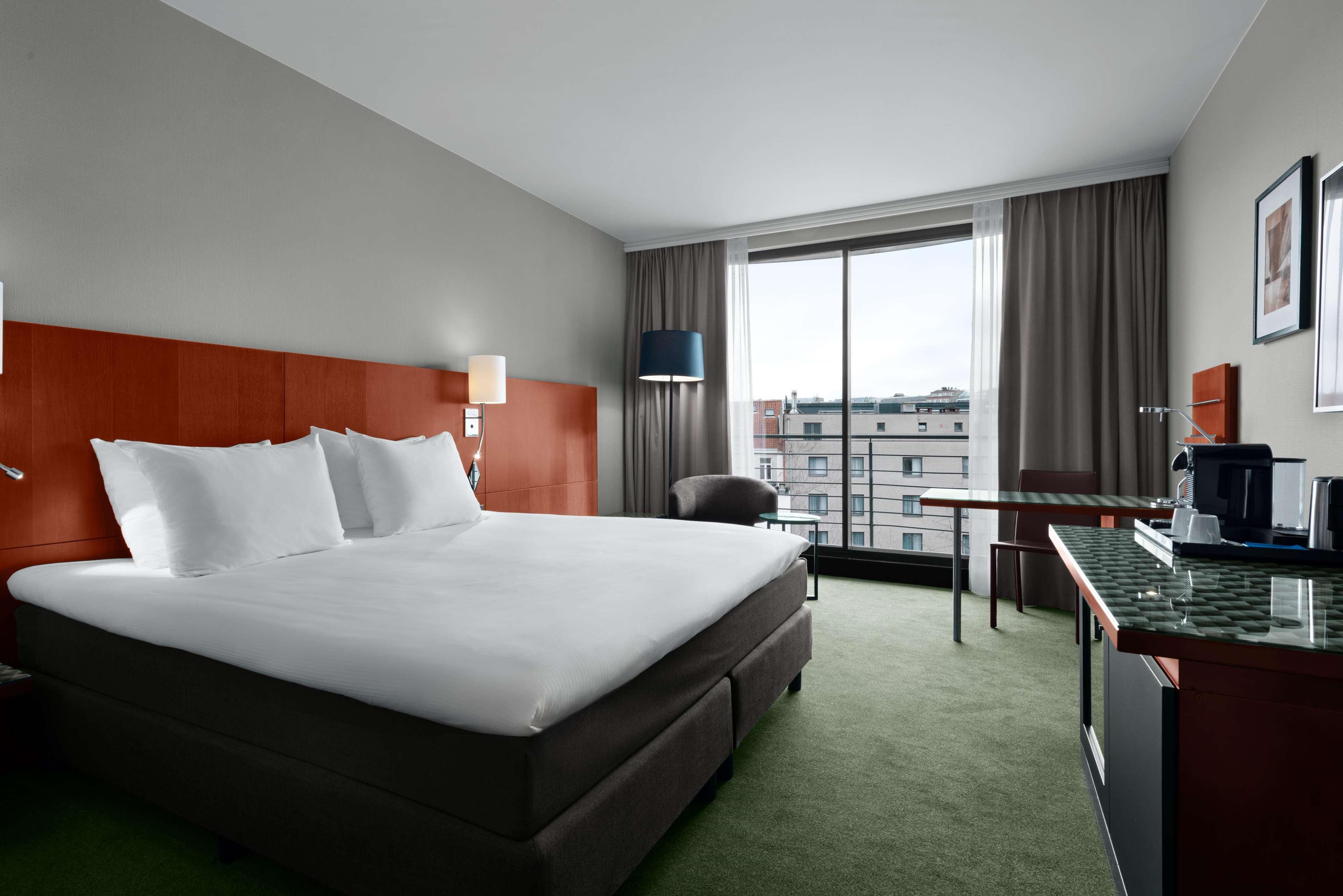 Nh Eu Berlaymont Hotel 4*